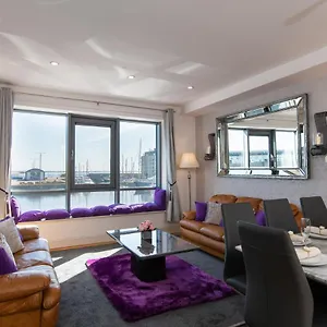 https://sea-view-luxury-city-centre-best-location-galway-2.galwayhotelsireland.net