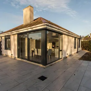 https://killester-self-catering-cottage.dublin-hotelsweb.com